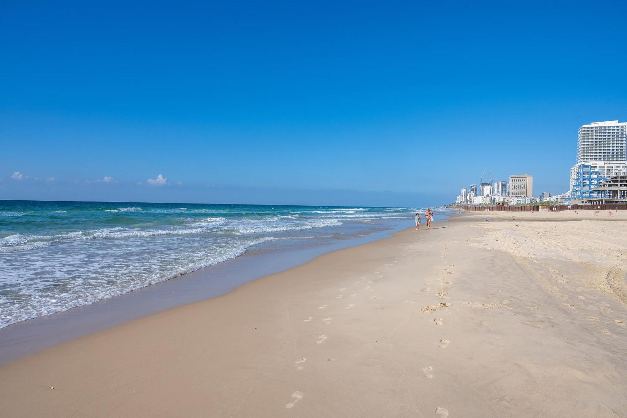 Hi-Yam Seaview Apartments & Suites - יש ממ"ד Bat Yam Exterior photo